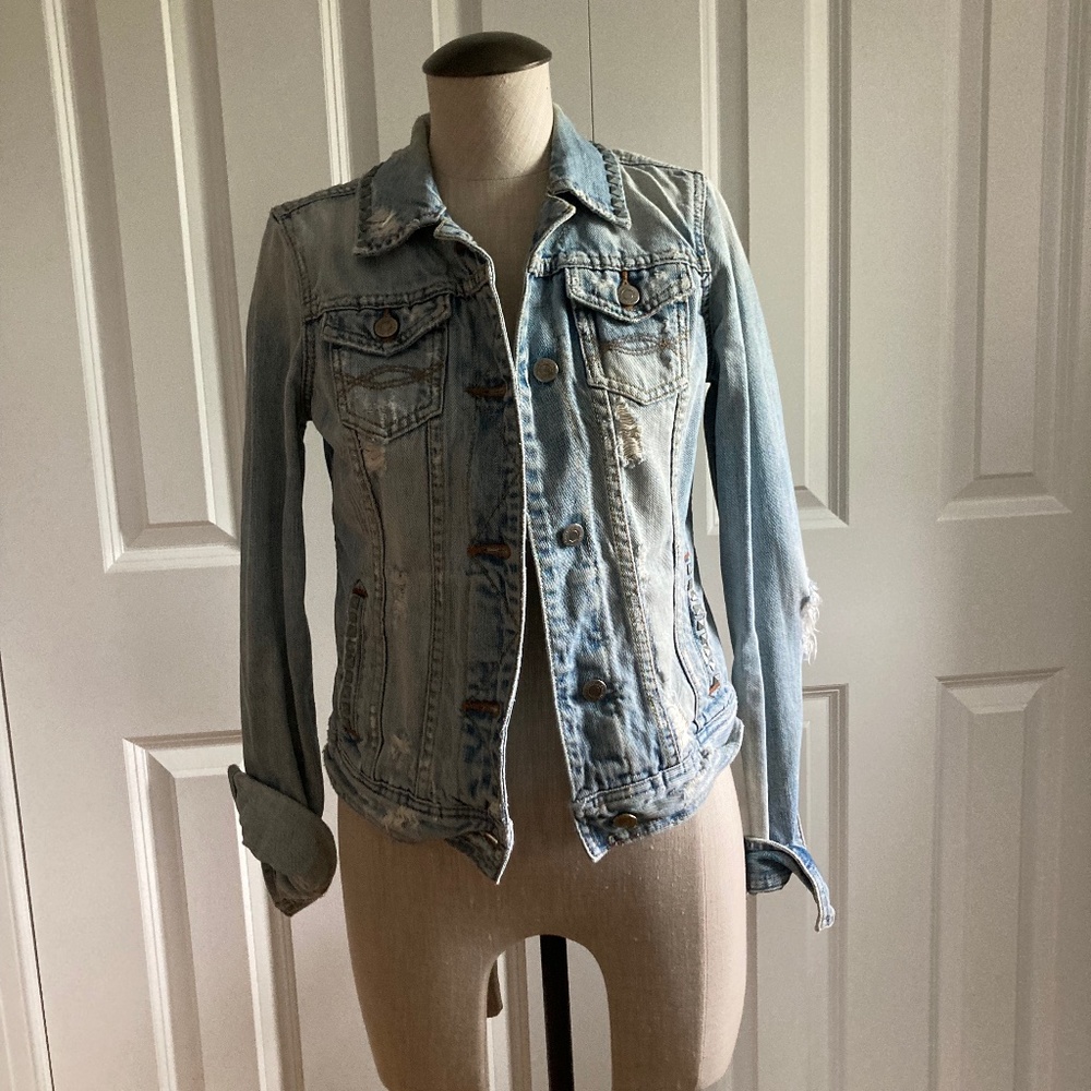 ABERCROMBIE AND FITCH JEAN JACKET